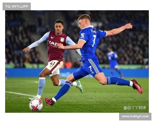 英格兰足球超级联赛：阿斯顿维拉中场拉姆齐推射得分